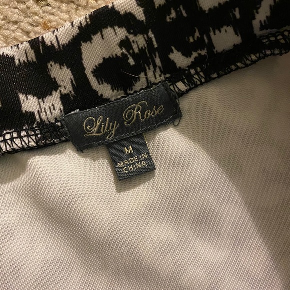 Lily Rose pattern skirt - Picture 3 of 3